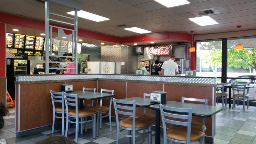 Carls Jr. | restaurant | 9065 Woodcreek Oaks Blvd, Roseville, CA 95747, USA | 9167737423 OR +1 916-773-7423