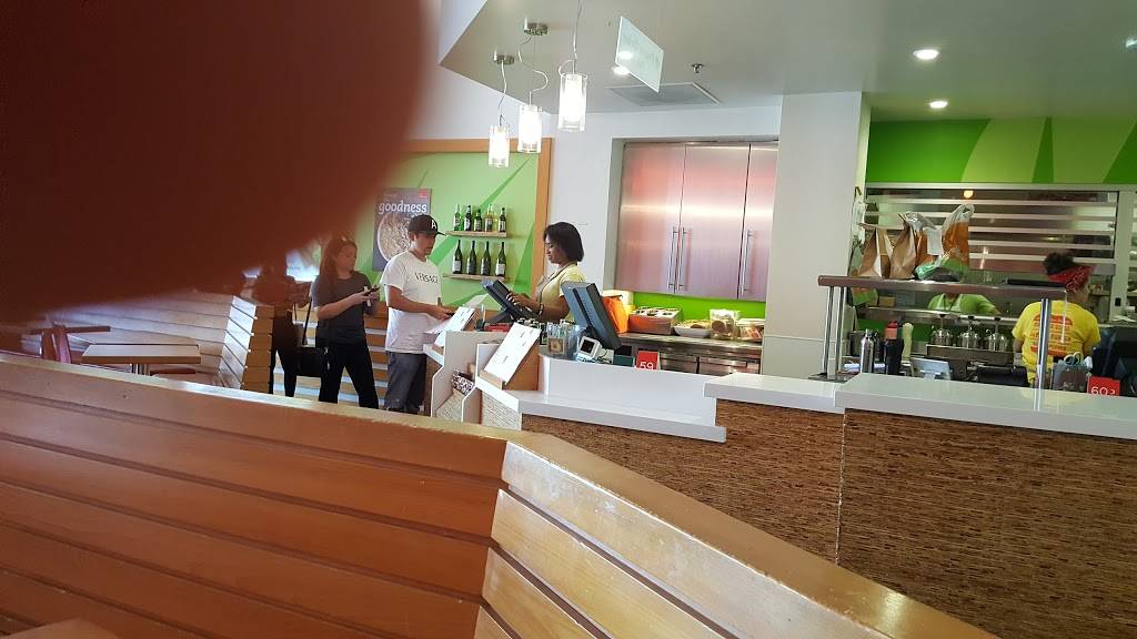 The Veggie Grill | restaurant | 110 S Fairfax Ave, Los Angeles, CA 90036, USA | 3239333997 OR +1 323-933-3997