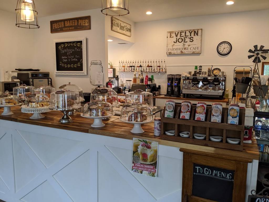 Evelyn Joes Farmhouse Cafe | restaurant | 11247 Grove St SE, Mehama, OR 97384, USA | 5038592527 OR +1 503-859-2527