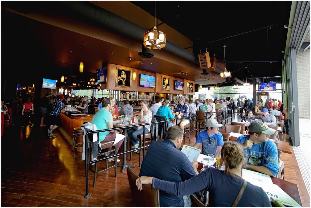 HopCat | restaurant | 6280 N College Ave #700, Indianapolis, IN 46220, USA | 3175654236 OR +1 317-565-4236