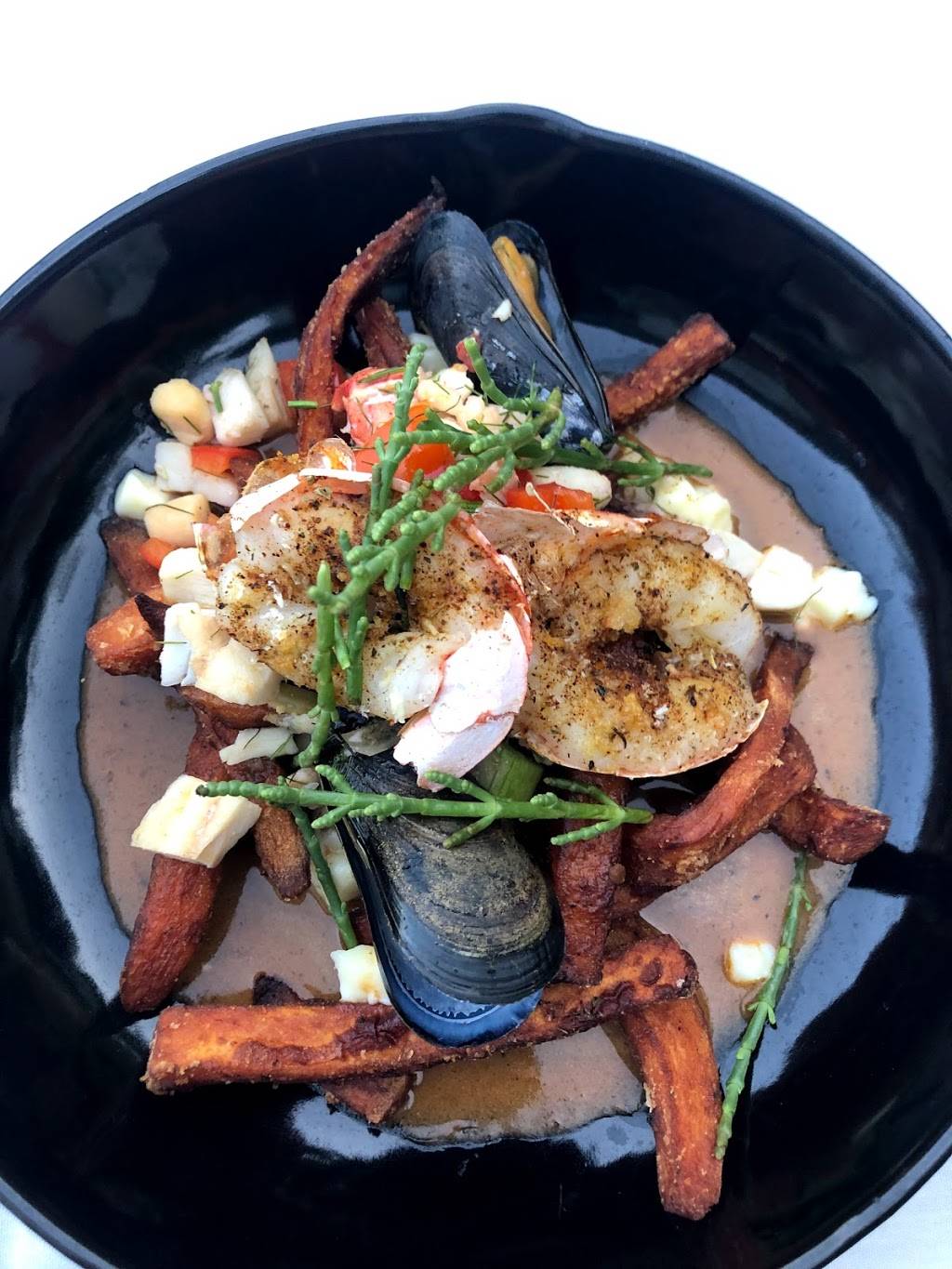 Recto-Verso Restaurant Traiteur | restaurant | 814 Chemin Pierre Péladeau, Sainte-Adèle, QC J8B 1Z4, Canada | 4502299555 OR +1 450-229-9555