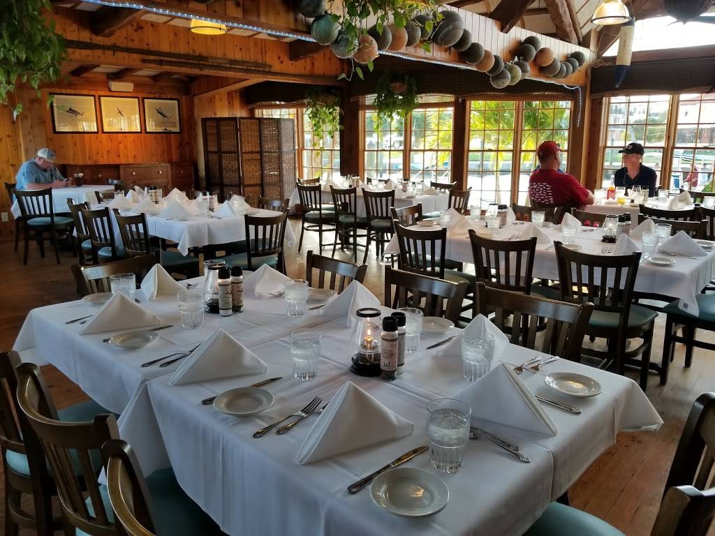 Dolphin Bar and Shrimp House | restaurant | 1401 NE Indian River Dr, Jensen Beach, FL 34957, USA | 7727815136 OR +1 772-781-5136