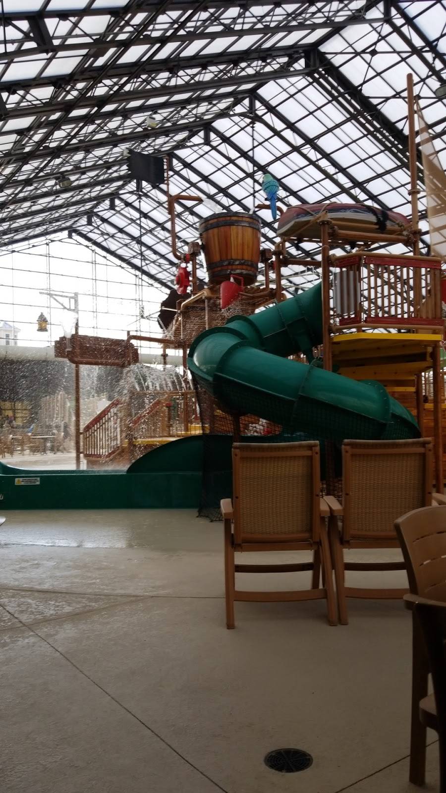Pirates Cay Indoor Water Park | restaurant | 2558 N 3653rd Rd, Sheridan, IL 60551, USA | 8154963292 OR +1 815-496-3292