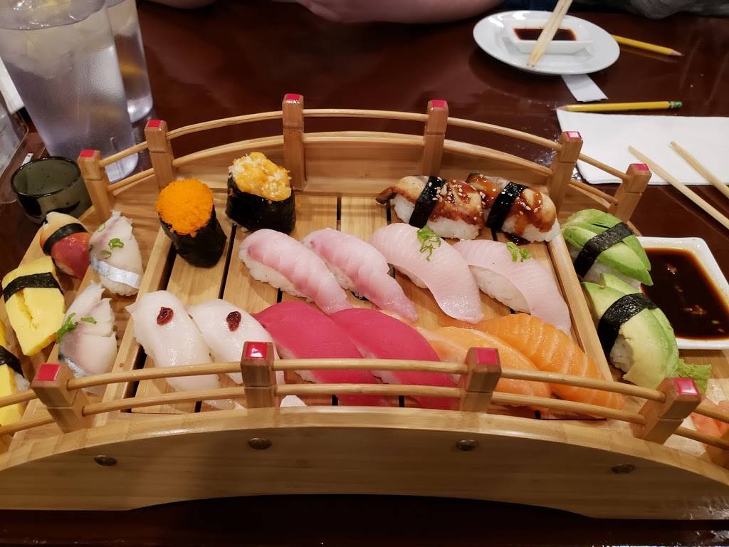 Oishi Sushi | restaurant | 325 S Barrington Rd, Schaumburg, IL 60193, USA | 8472787298 OR +1 847-278-7298