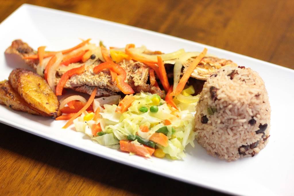 Jamaica Jamaica Island Cuisine | restaurant | 8206 W Waters Ave, Town N Country, FL 33615, USA | 8132431569 OR +1 813-243-1569
