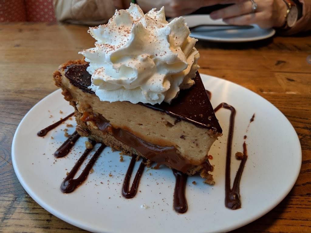 Founding Farmers Tysons | restaurant | 1800 Tysons Blvd, Tysons, VA 22102, USA | 7034428783 OR +1 703-442-8783