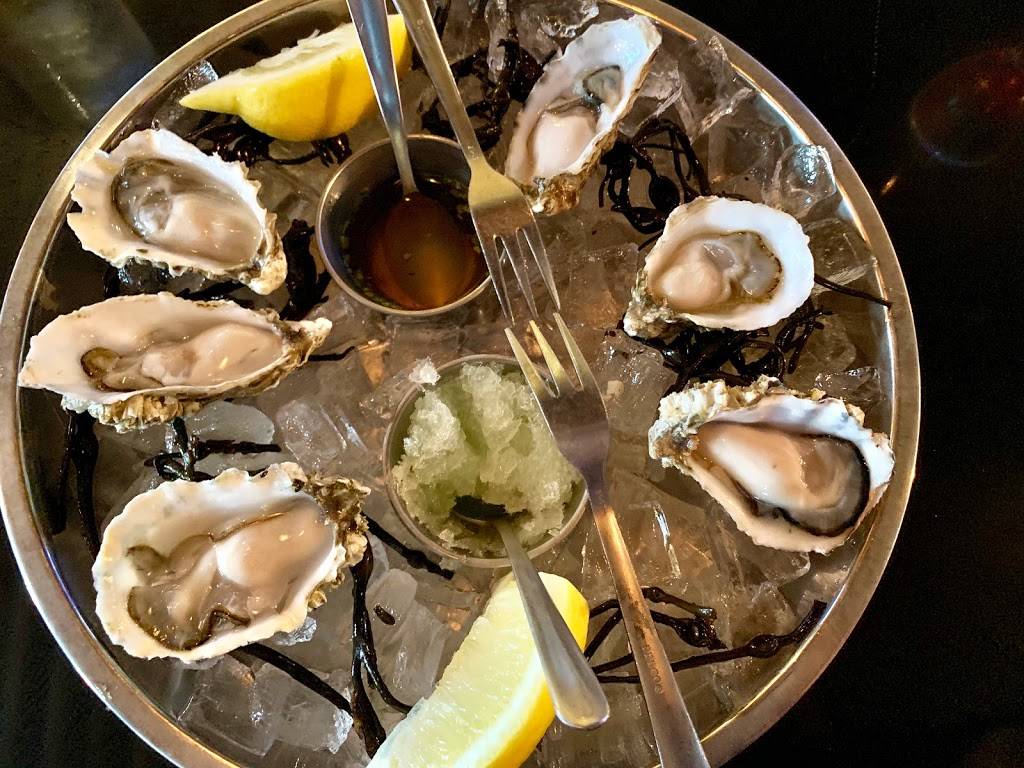 Krawbar Restaurant | restaurant | 80 Front St N, Issaquah, WA 98027, USA | 4256777387 OR +1 425-677-7387