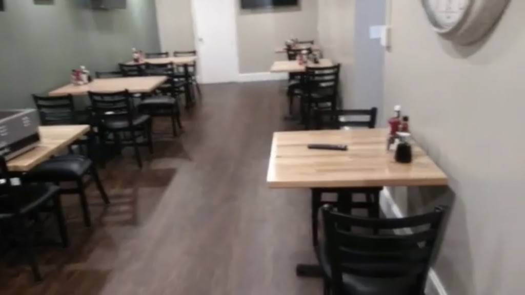 Wingz & Wafflez | restaurant | 74 Island Pond Rd, Springfield, MA 01118, USA | 4134176292 OR +1 413-417-6292