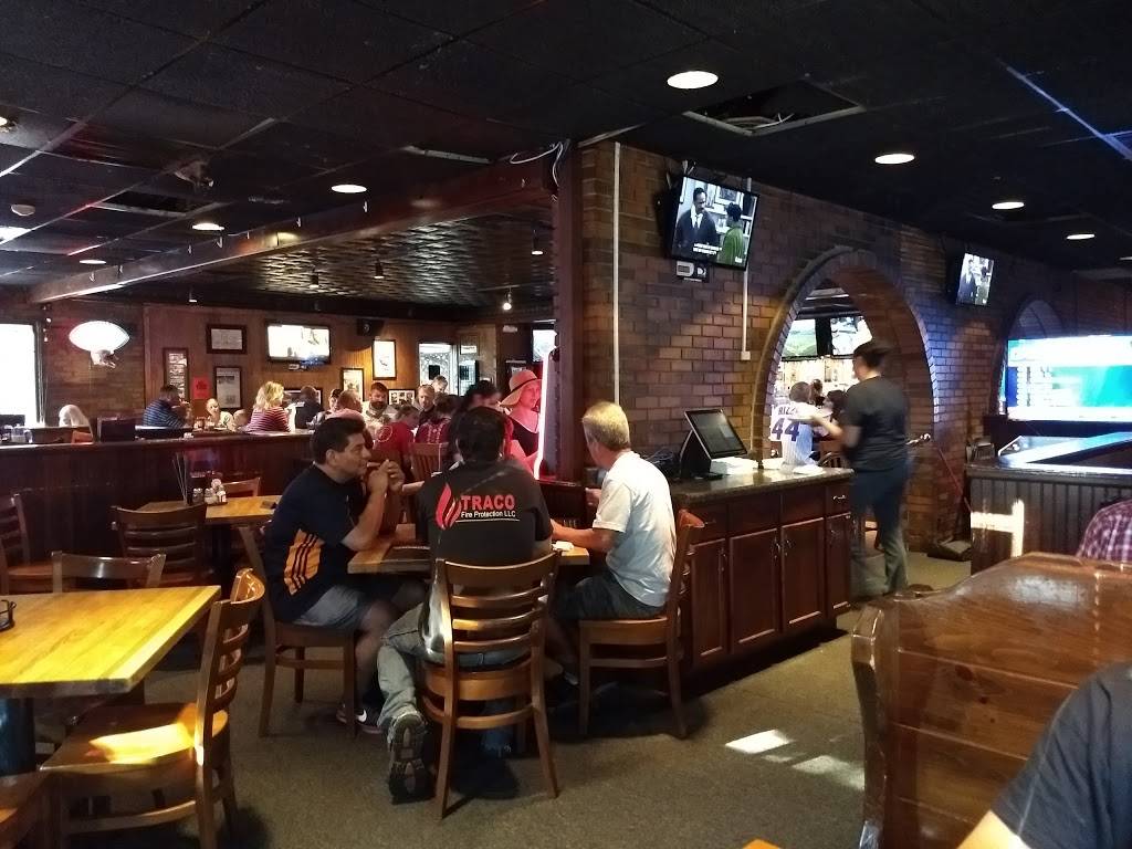 Vans Pizza Pub & Grill | restaurant | 3333 N Harrison St, Davenport, IA 52806, USA | 5633860090 OR +1 563-386-0090