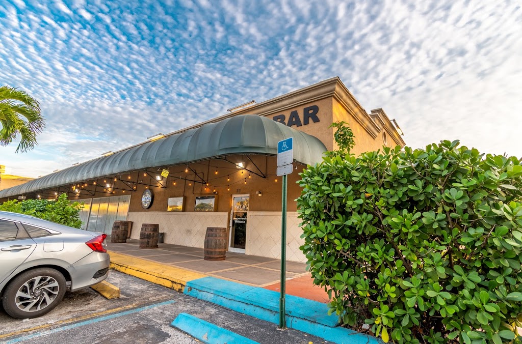 The Cave | restaurant | 5650 Stirling Rd #28, Hollywood, FL 33021, USA | 9547019891 OR +1 954-701-9891