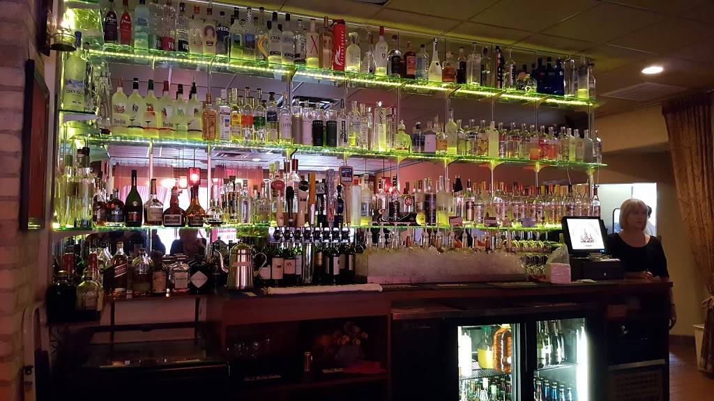 Moscow on the Hill | restaurant | 371 Selby Ave, St Paul, MN 55102, USA | 6512911236 OR +1 651-291-1236