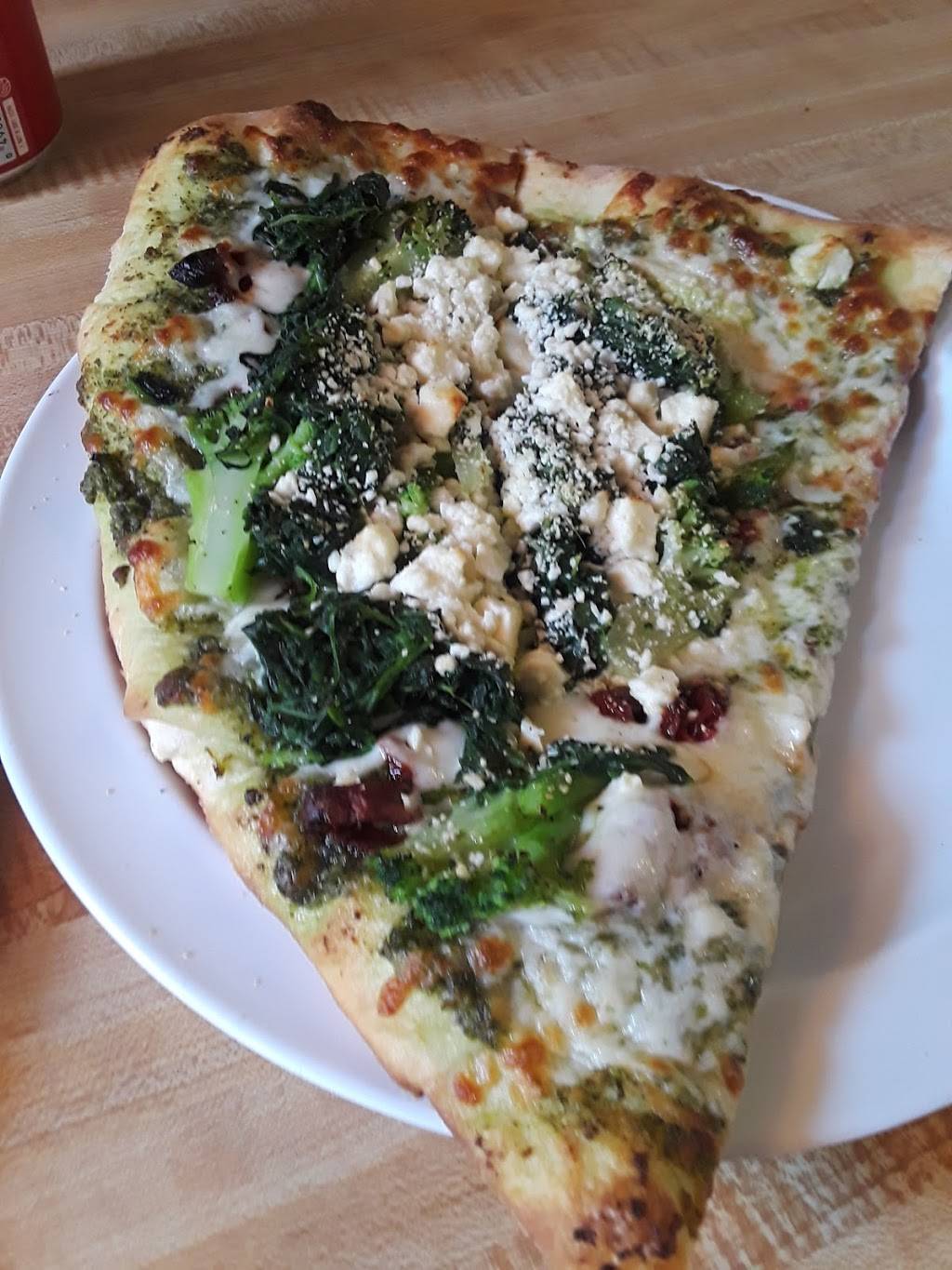 Serranos Pizza and Pasta | restaurant | 3274 21st St, San Francisco, CA 94110, USA | 4156951615 OR +1 415-695-1615