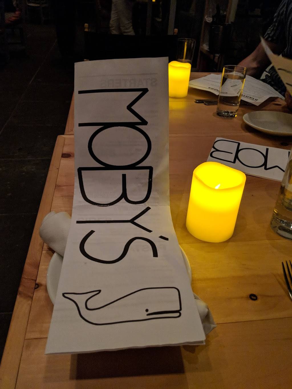 Mobys | restaurant | 295 Three Mile Harbor Hog Creek Rd, East Hampton, NY 11937, USA | 6313292800 OR +1 631-329-2800