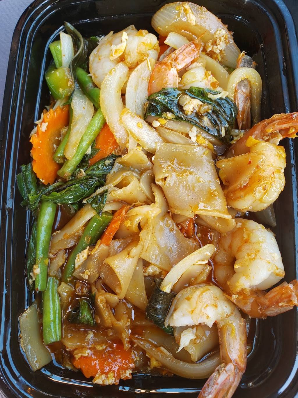 Thai on the Fly | restaurant | 439 Littleton Rd, Westford, MA 01886, USA | 9789250299 OR +1 978-925-0299