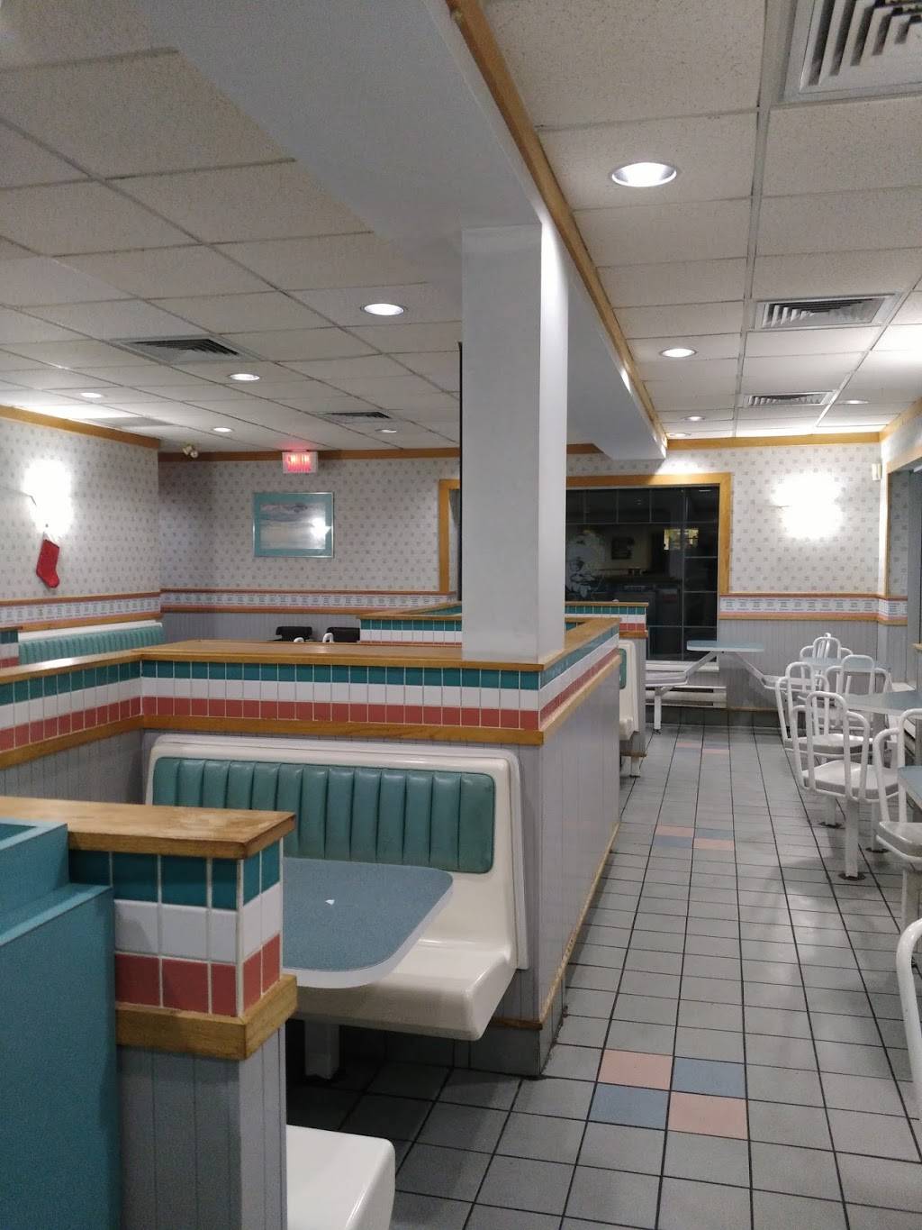 PFK | meal takeaway | 1080 Boulevard des Récollets, Trois-Rivières, QC G8Z 3X1, Canada | 8193794510 OR +1 819-379-4510