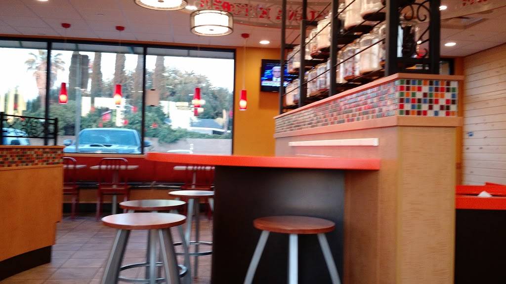 Popeyes Louisiana Kitchen | restaurant | 101 Carol Ln, Oakley, CA 94561, USA | 9254206433 OR +1 925-420-6433