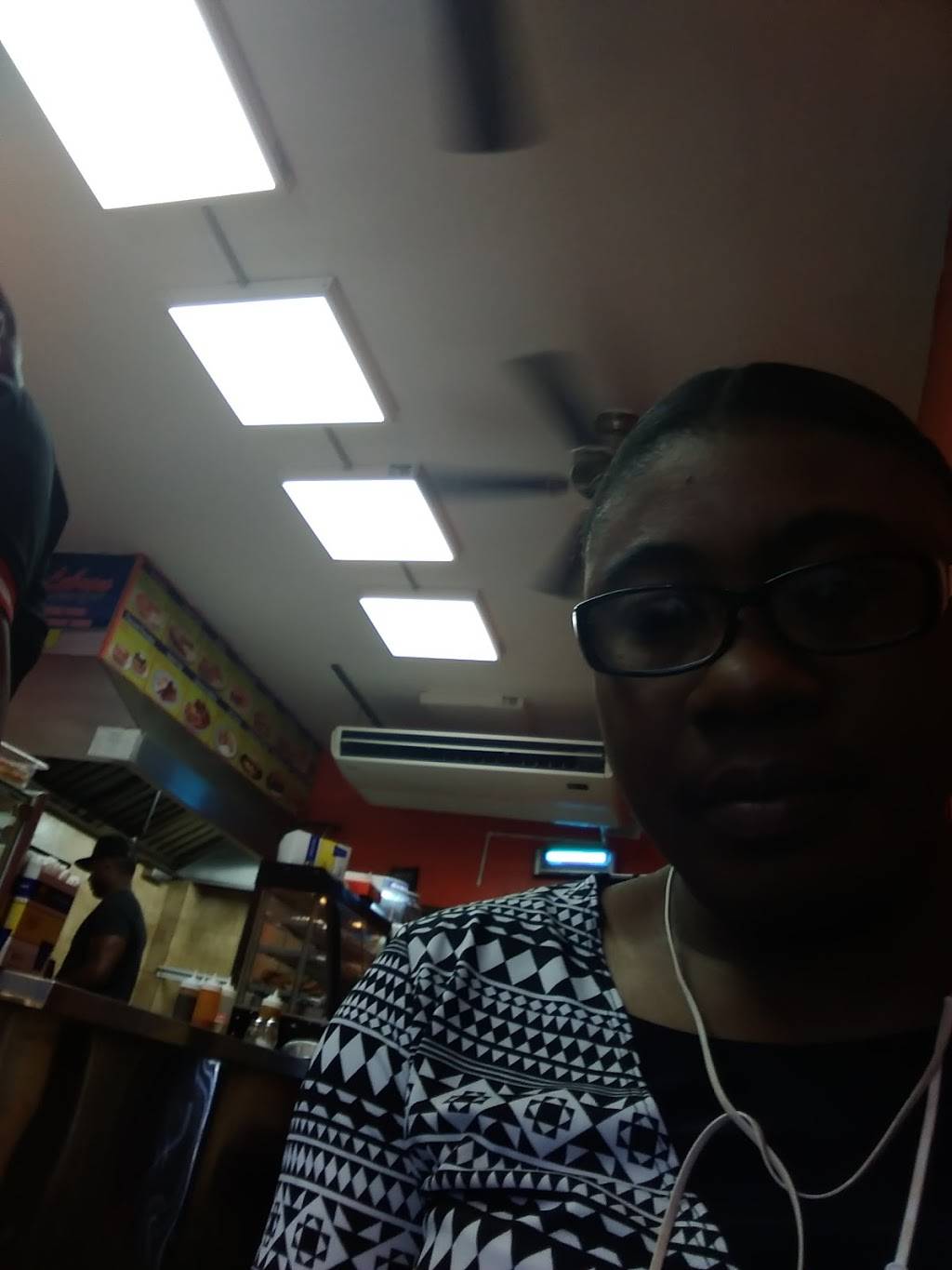 Lebron | restaurant | 1567 Pitkin Ave, Brooklyn, NY 11212, USA | 7183429070 OR +1 718-342-9070