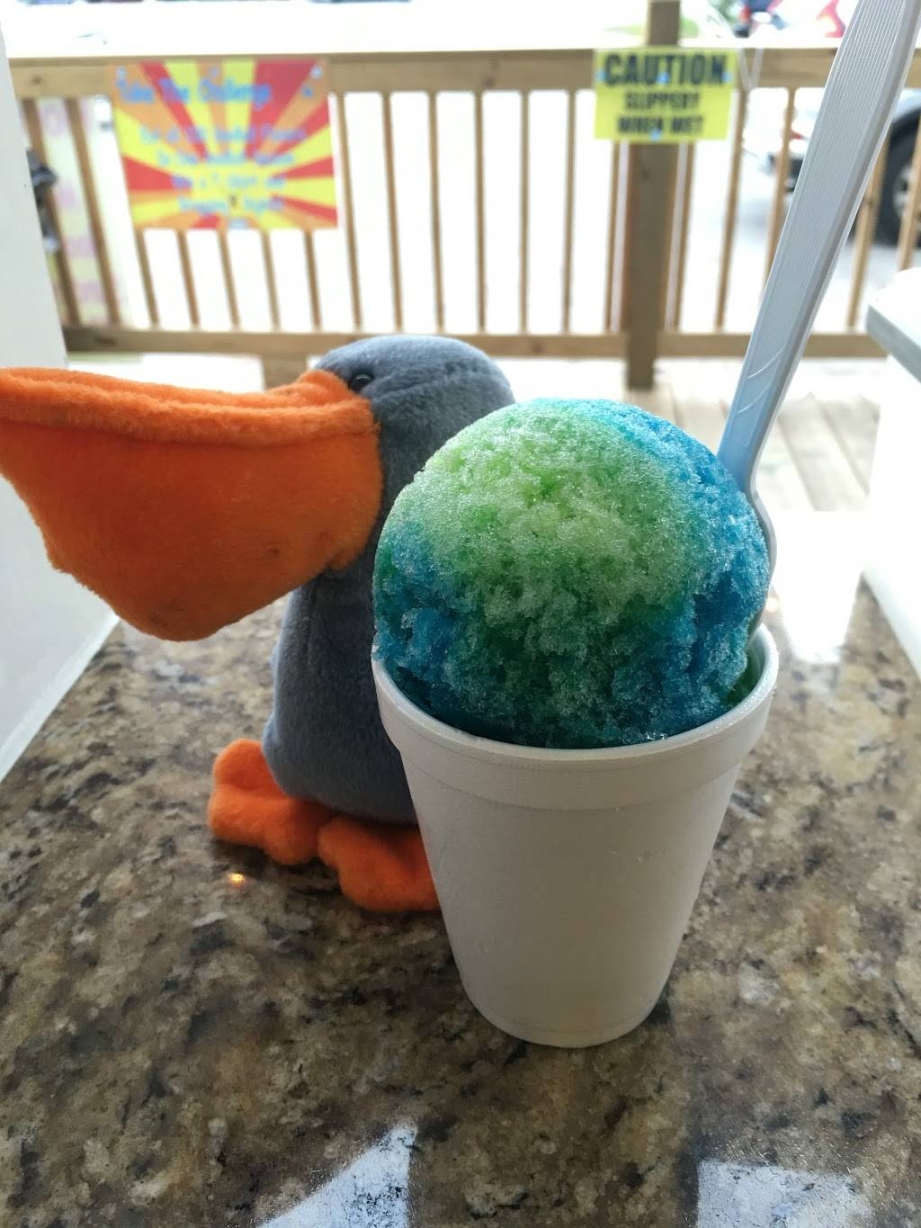 Pelicans Snoballs (West Ashley) | meal takeaway | 1723 Ashley River Rd, Charleston, SC 29407, USA | 8432917343 OR +1 843-291-7343