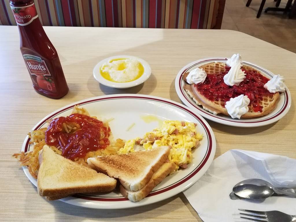 Huddle House | meal takeaway | 1800 S Main St, Farmville, VA 23901, USA | 4343323027 OR +1 434-332-3027