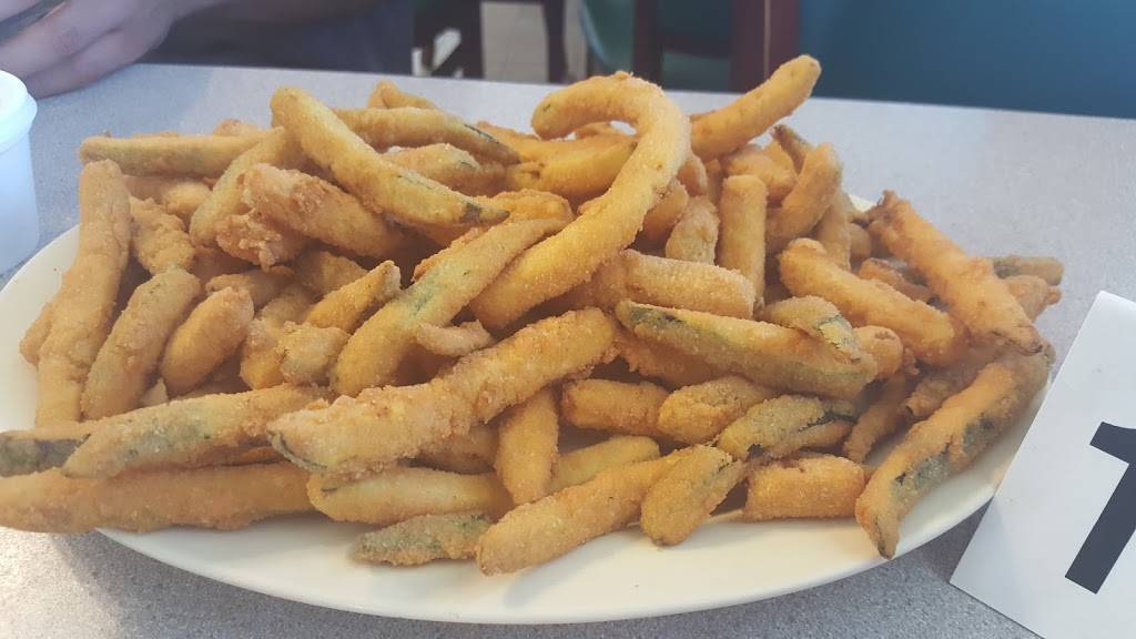 Petes Place | restaurant | 40093 CA-41, Oakhurst, CA 93644, USA | 5596830772 OR +1 559-683-0772