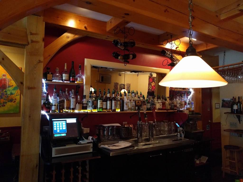 Little Harrys Restaurant | restaurant | 121 West St, Rutland, VT 05701, USA | 8027474848 OR +1 802-747-4848