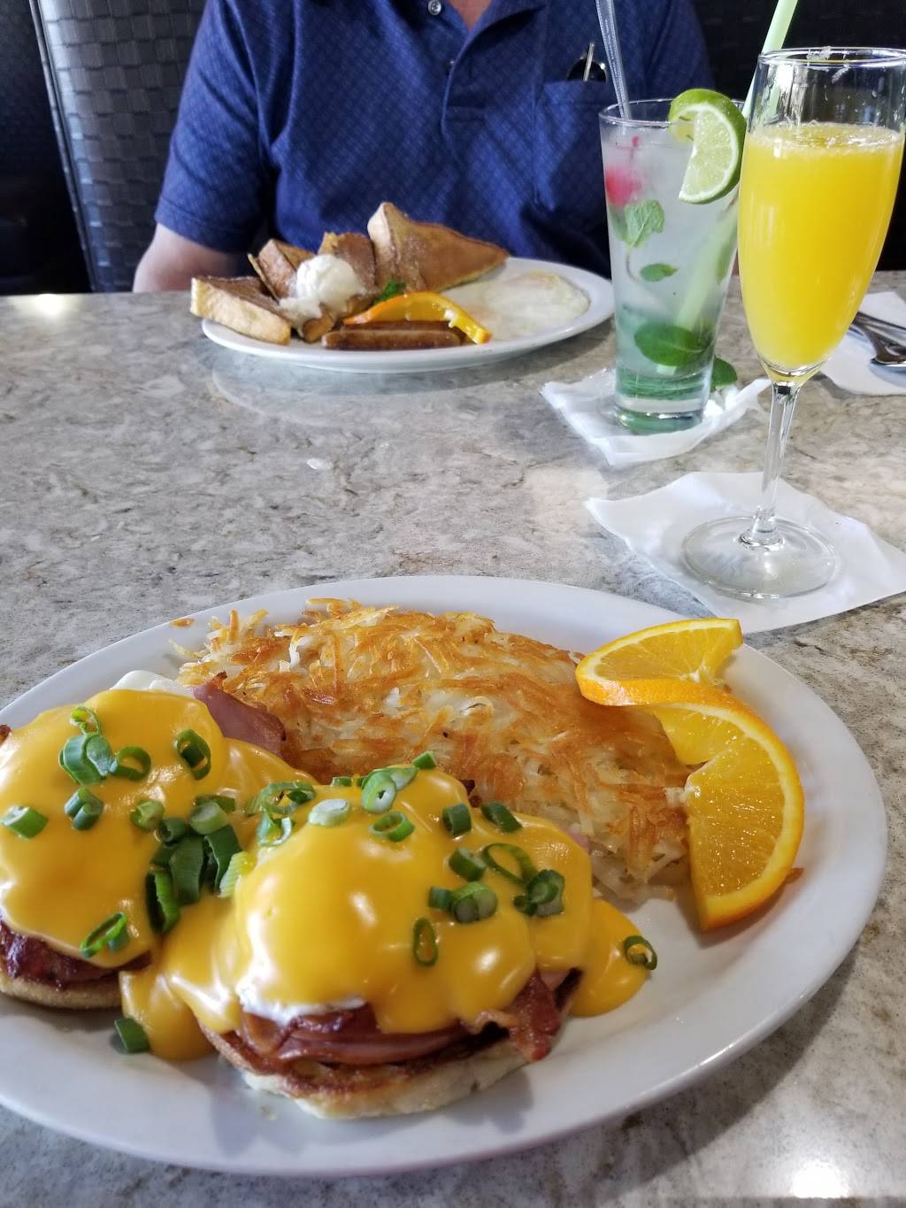 Adels Healdsburg Restaurant | restaurant | 200 Dry Creek Rd, Healdsburg, CA 95448, USA | 7074336422 OR +1 707-433-6422