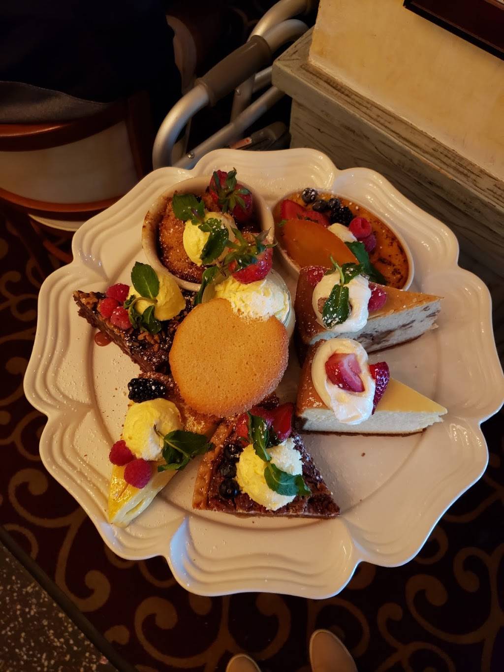 Pappadeaux Seafood Kitchen | restaurant | 18165 I-45, Conroe, TX 77385, USA | 9363214200 OR +1 936-321-4200