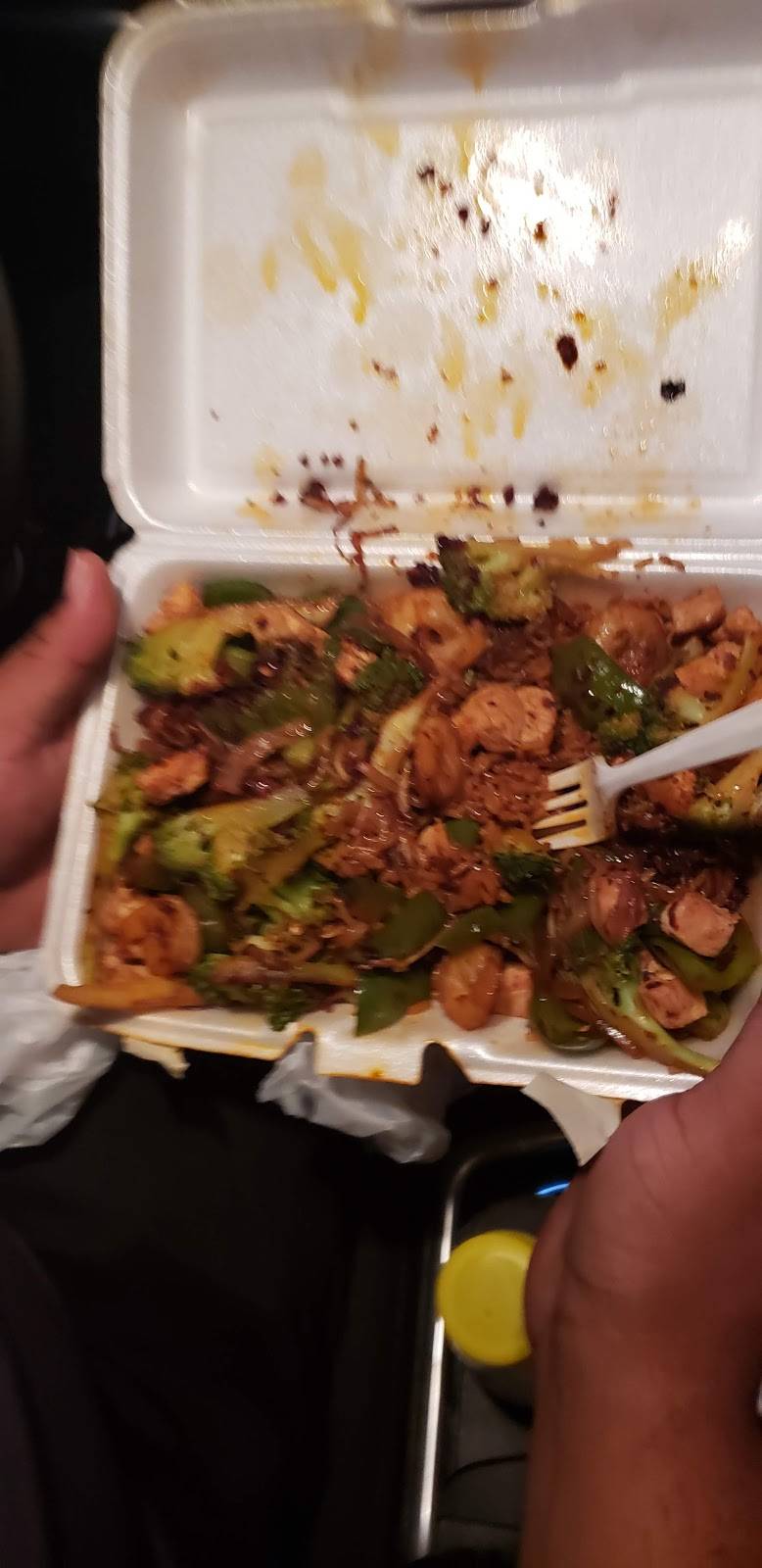 Sunny Changs Pizza & More | restaurant | 1 S 69th St, Upper Darby, PA 19082, USA | 6103528244 OR +1 610-352-8244