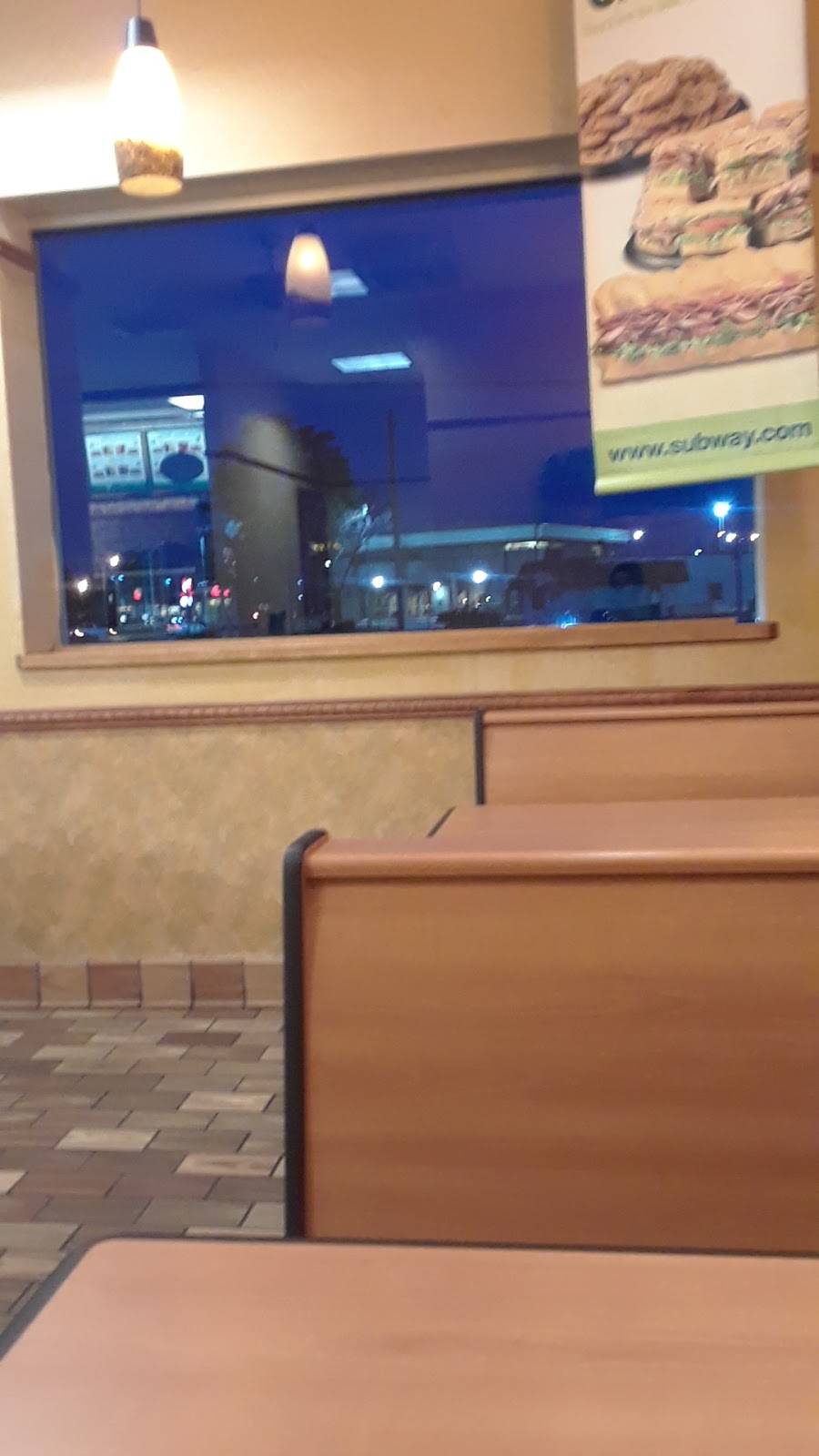 Subway | restaurant | 810 Airline Blvd, Portsmouth, VA 23707, USA | 7573993595 OR +1 757-399-3595