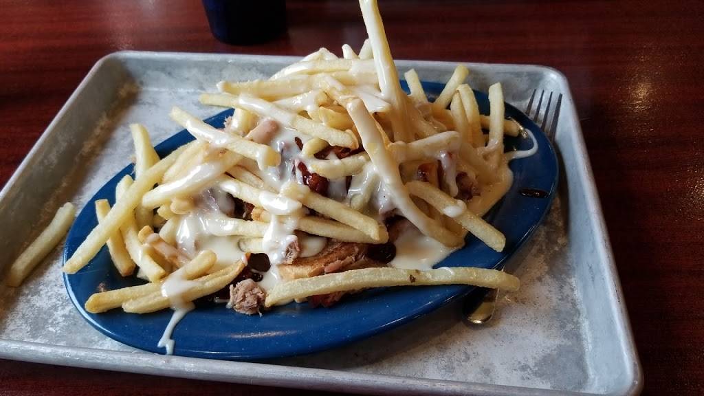 Hickory River Smokehouse | restaurant | 5101 West Holiday Drive, Peoria, IL 61615, USA | 3096831227 OR +1 309-683-1227