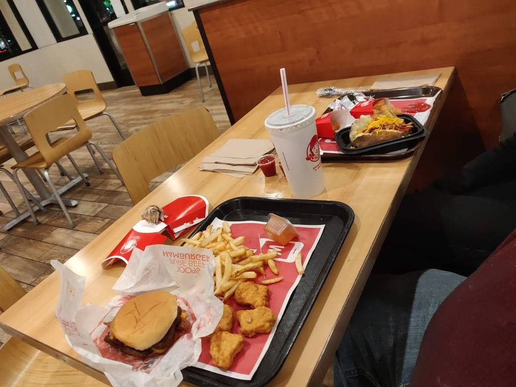 Wendys | restaurant | 1110 S Mt Vernon Ave, Colton, CA 92324, USA | 9098258499 OR +1 909-825-8499