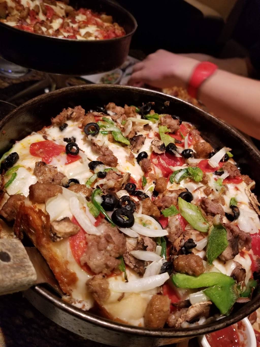 BJs Restaurant & Brewhouse | restaurant | 8103 International Dr, Orlando, FL 32819, USA | 3217328190 OR +1 321-732-8190