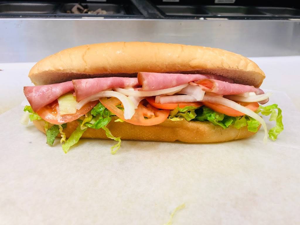 Urban Pie | restaurant | 13895 Hedgewood Dr #109, Woodbridge, VA 22193, USA | 5715898168 OR +1 571-589-8168