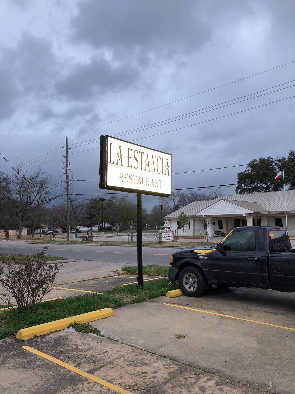 La Estancia | restaurant | 5361 E 5th St, Katy, TX 77493, USA | 3463077412 OR +1 346-307-7412