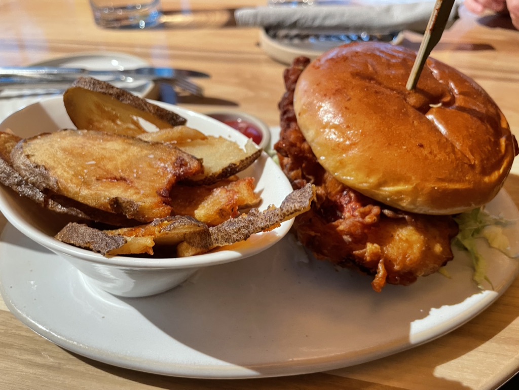 Roger | restaurant | 800 Moffett Blvd, Mountain View, CA 94043, USA | 6507441030 OR +1 650-744-1030