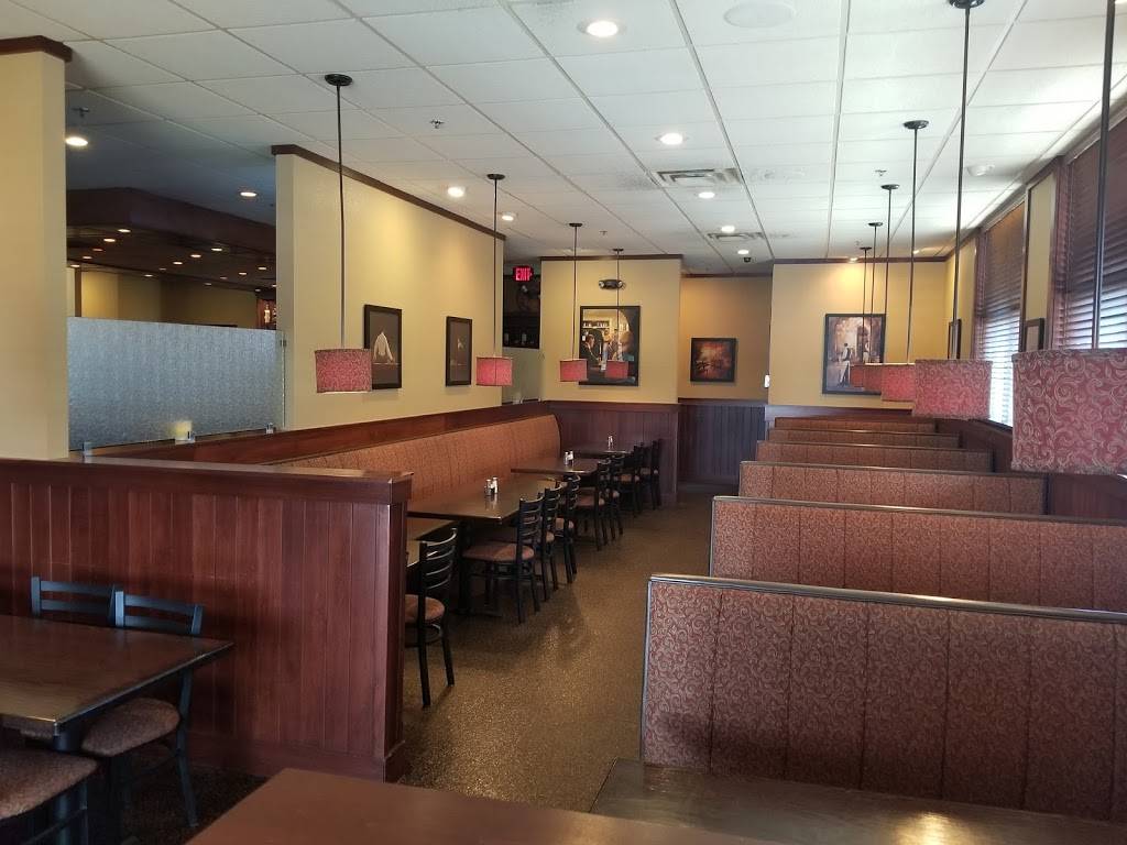 Gilberts Restaurant & Pub | restaurant | 1350 Willow St, Vincennes, IN 47591, USA | 8123160800 OR +1 812-316-0800