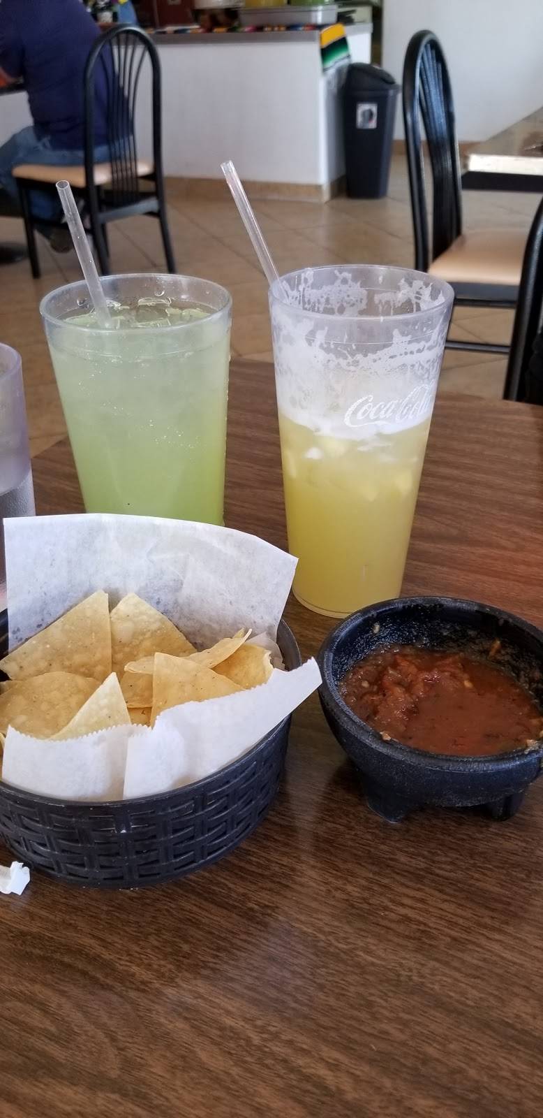 Arturos Tacos Cocina Tradicional Mexicana | restaurant | 18596 Valley Blvd, Bloomington, CA 92316, USA | 9098747018 OR +1 909-874-7018