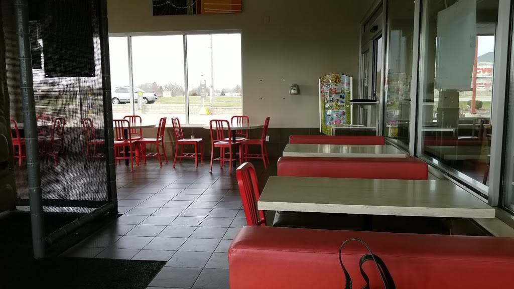 McDonalds | restaurant | 4007 W Baring Trace, Peoria, IL 61615, USA | 3096933540 OR +1 309-693-3540