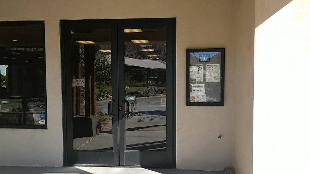 Roost Cafe @ Hawks Landing Golf Club | restaurant | 55100 Martinez Trail, Yucca Valley, CA 92284, USA | 7603650033 OR +1 760-365-0033