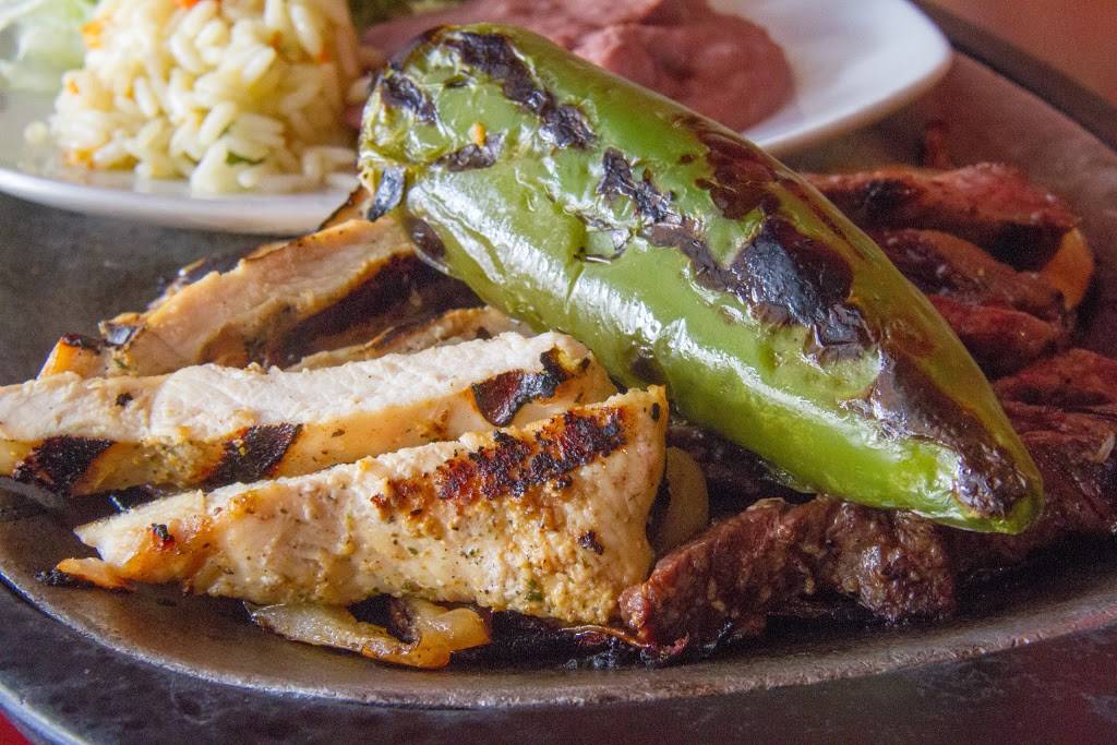 Guajillo | restaurant | 1727 Wilson Blvd, Arlington, VA 22209, USA | 7038070840 OR +1 703-807-0840