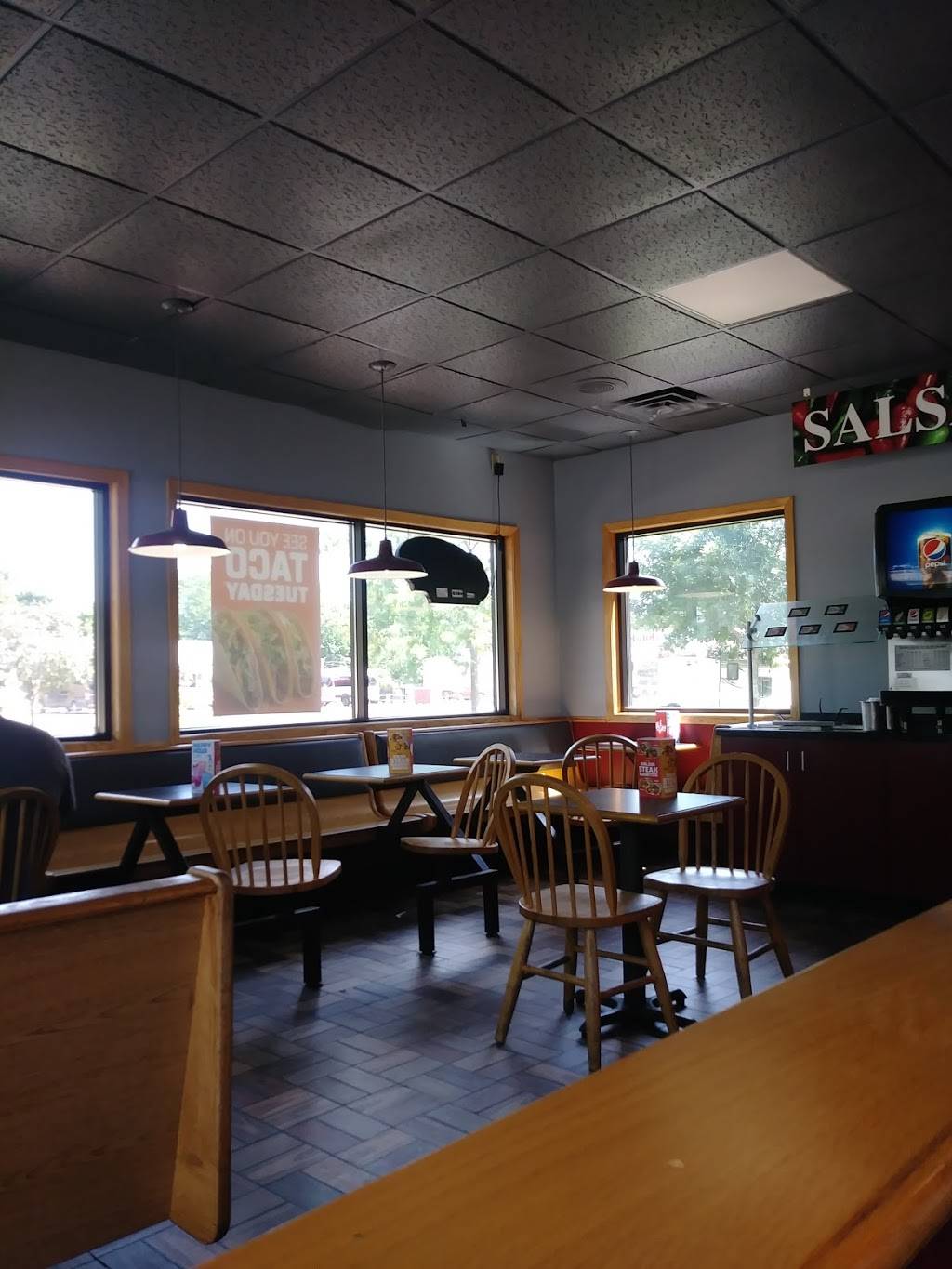 Taco Johns | restaurant | 301 S Rum River Dr, Princeton, MN 55371, USA | 7633895478 OR +1 763-389-5478