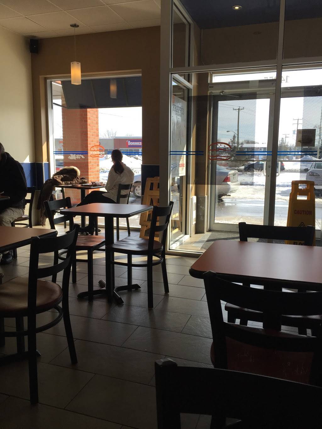 Harveys | restaurant | 14855 Boul de Pierrefonds, Pierrefonds, QC H9H 4M5, Canada | 5146961788 OR +1 514-696-1788