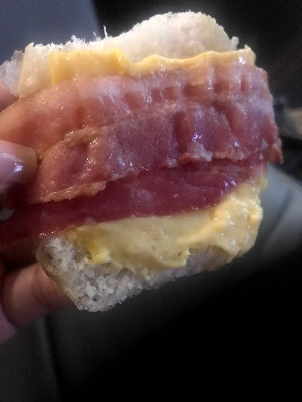 White Castle | restaurant | 10301 S Michigan Ave, Chicago, IL 60628, USA | 7739956618 OR +1 773-995-6618