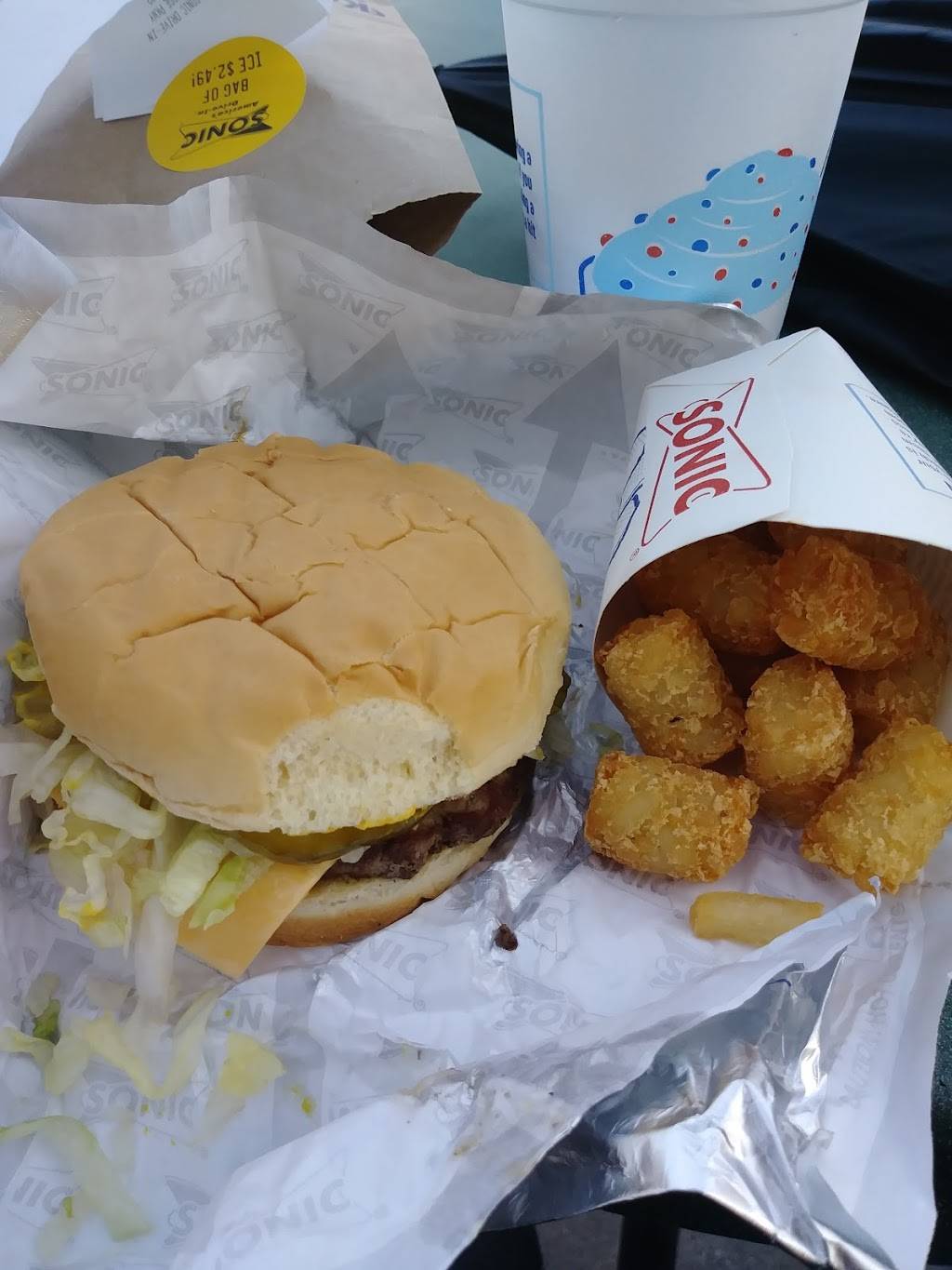 Sonic Drive-In | restaurant | 2812 Eldridge Pkwy, Houston, TX 77077, USA | 2817595809 OR +1 281-759-5809