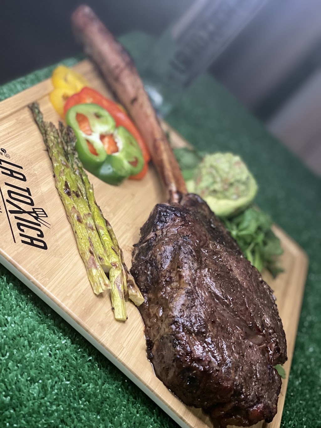 La tóxica food and grill | restaurant | 3195 NE 2nd Ave, Miami, FL 33137, USA | 7866095969 OR +1 786-609-5969