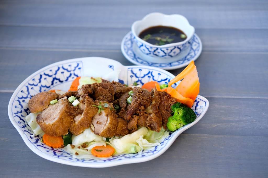 Thai-Am Restaurant | restaurant | 6040 4th St N, St. Petersburg, FL 33703, USA | 7275227813 OR +1 727-522-7813