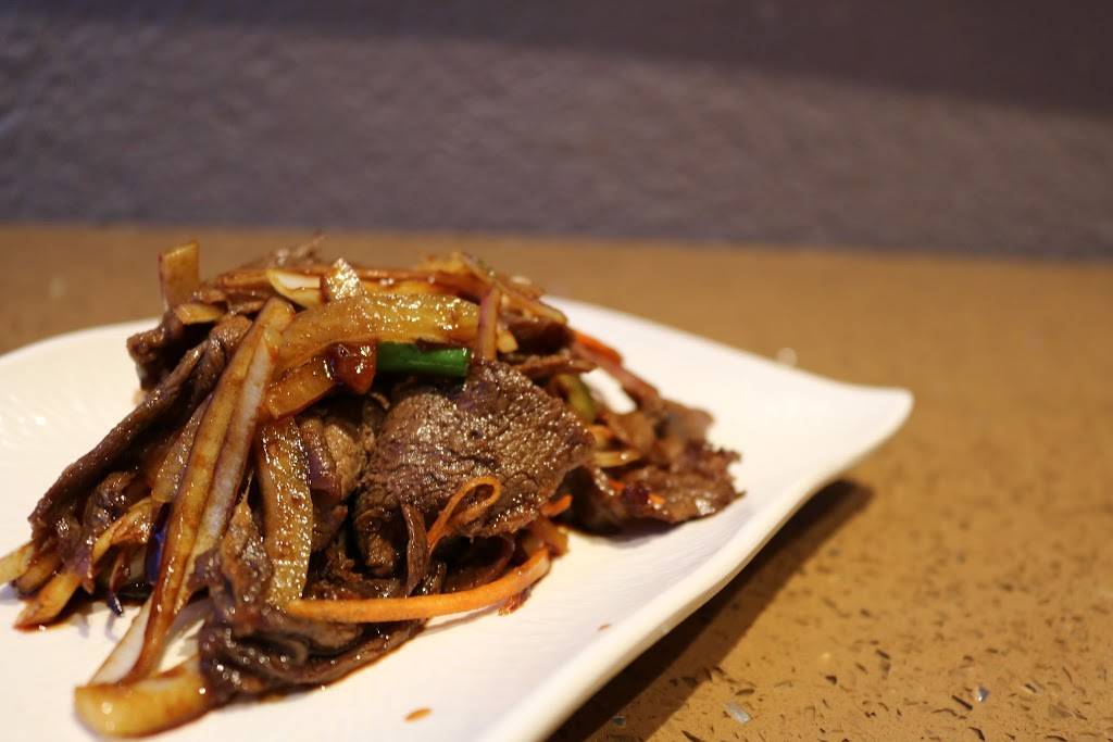 Sushi Plus | meal takeaway | 2101 Av Dollard, LaSalle, QC H8N 1S2, Canada | 5143668666 OR +1 514-366-8666