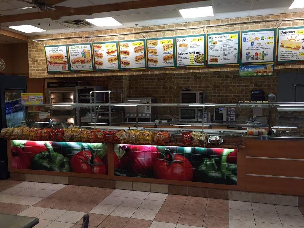Subway | restaurant | 120 Boulevard de lHôpital, Gatineau, QC J8T 8M2, Canada | 8192462380 OR +1 819-246-2380