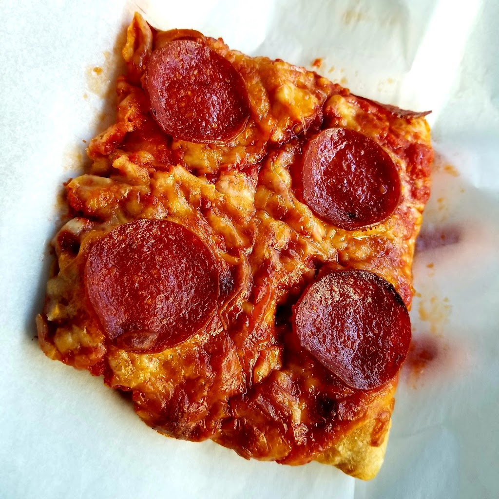 Nonas NY Pizza | meal takeaway | 6601 Las Vegas Blvd S Courtyard, Building J103, Las Vegas, NV 89119, USA | 7023331362 OR +1 702-333-1362