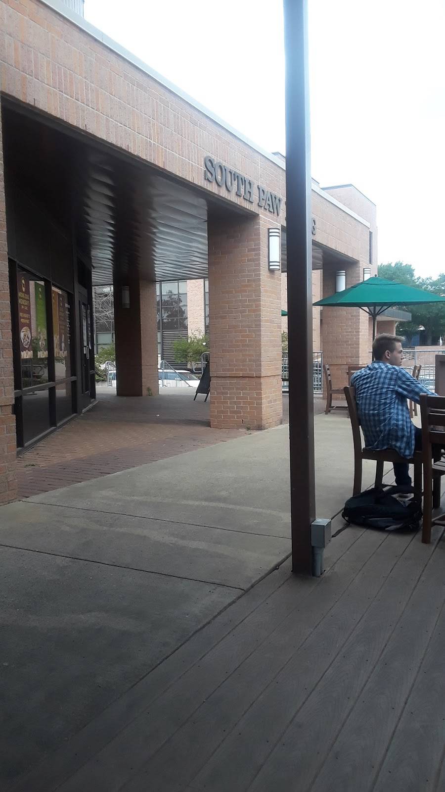 Moes Southwest Grill | restaurant | South Paw Dining Hall, 2008 Avenue J, Huntsville, TX 77340, USA | 9362941399 OR +1 936-294-1399